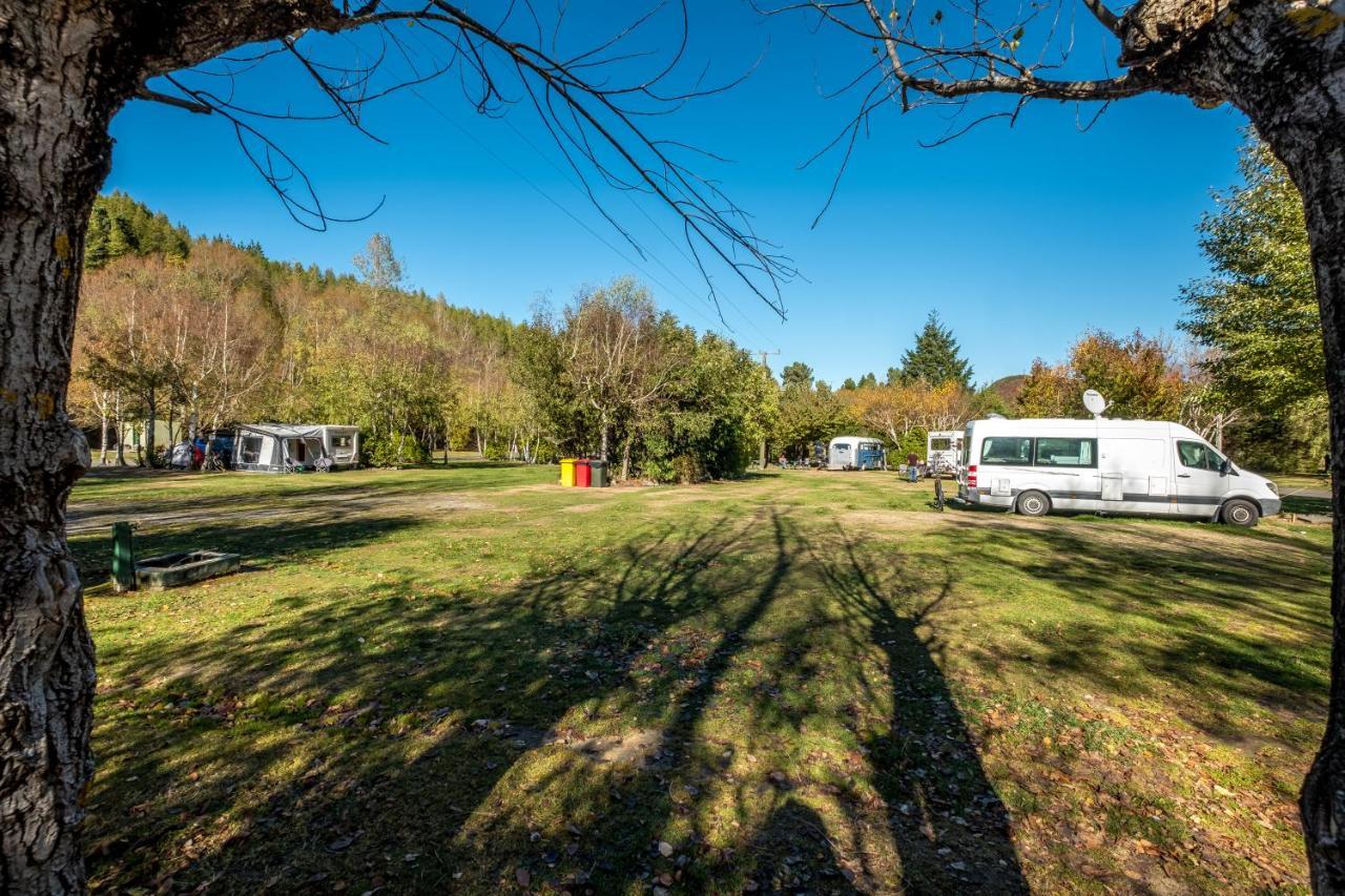 Alpine Adventure Holiday Park هانمر سبرينغز المظهر الخارجي الصورة