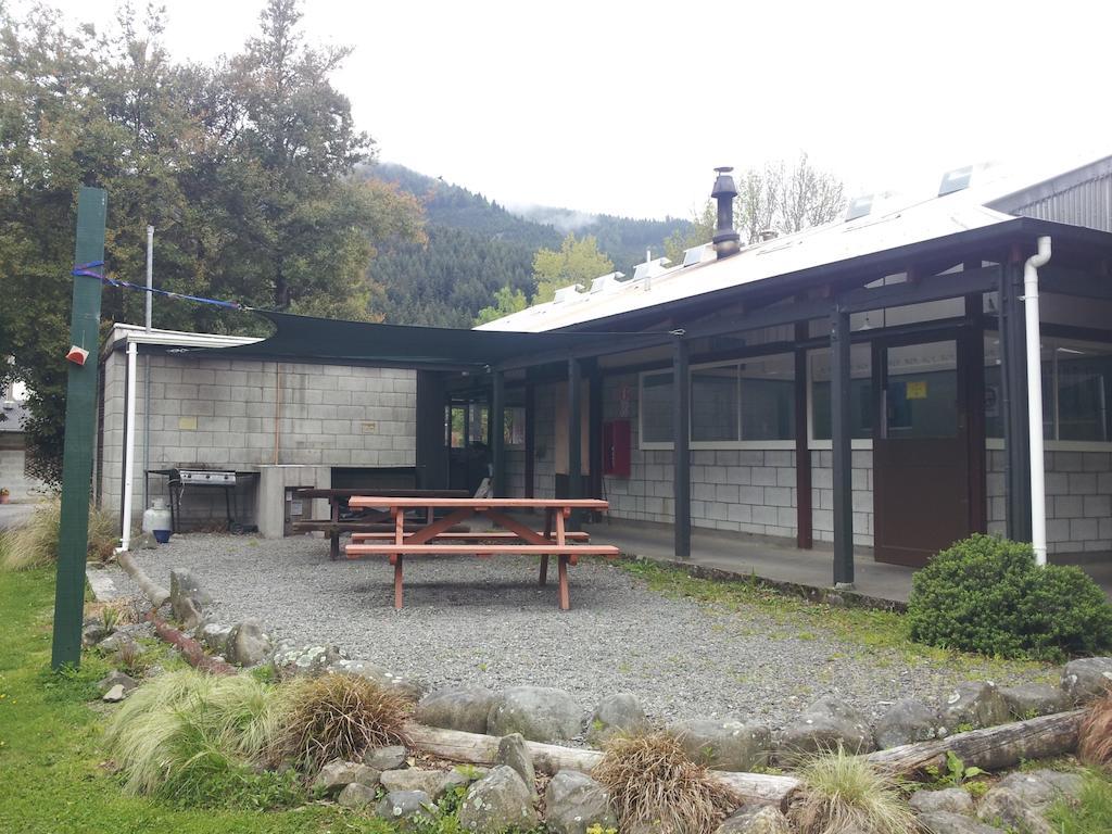 Alpine Adventure Holiday Park هانمر سبرينغز المظهر الخارجي الصورة